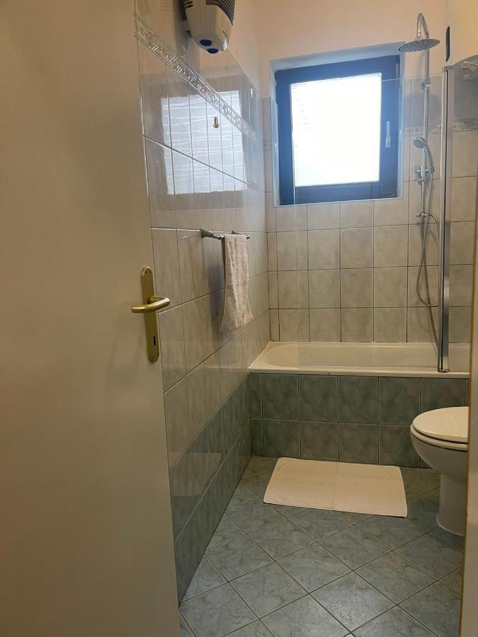 Apartments Lovro ロヴラン エクステリア 写真