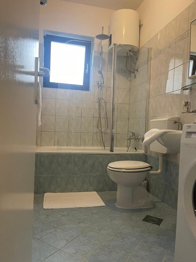 Apartments Lovro ロヴラン エクステリア 写真