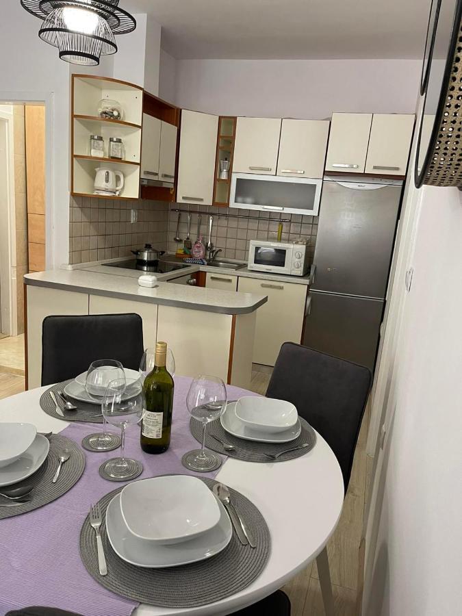 Apartments Lovro ロヴラン エクステリア 写真