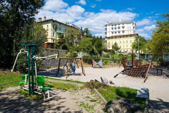 Apartments Lovro ロヴラン エクステリア 写真